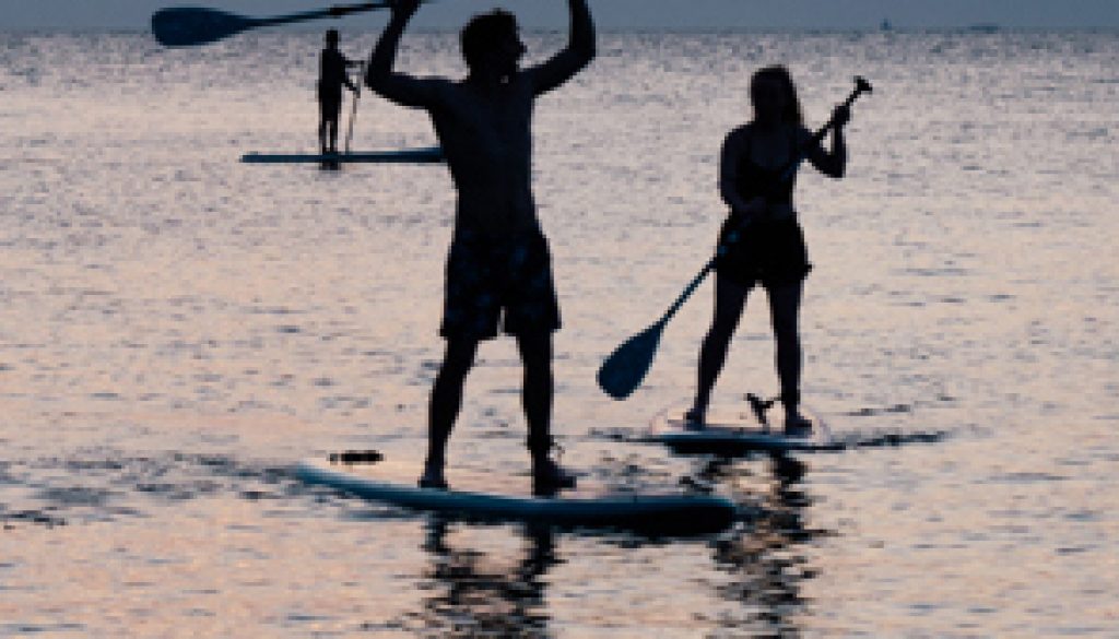 aulas de grupo de stand up paddle